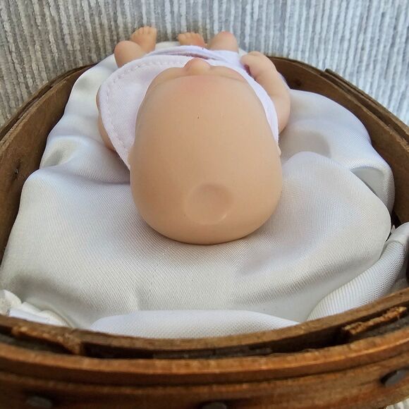 ♡ 6 inch Full Silicone Reborn Baby Doll With White Bib and Pants ♡ - Picture 9 of 10